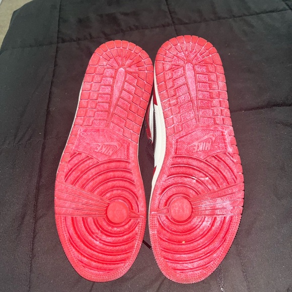 Air jordan 1s - Picture 3 of 3